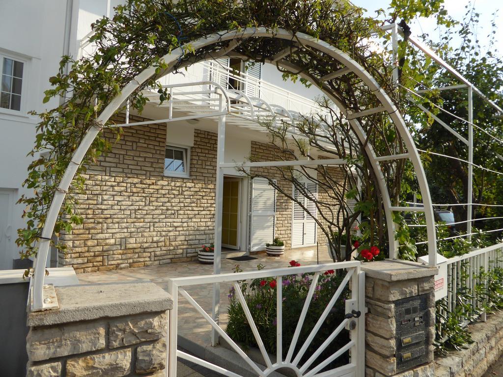 Apartments Bojanic Vodice Luaran gambar