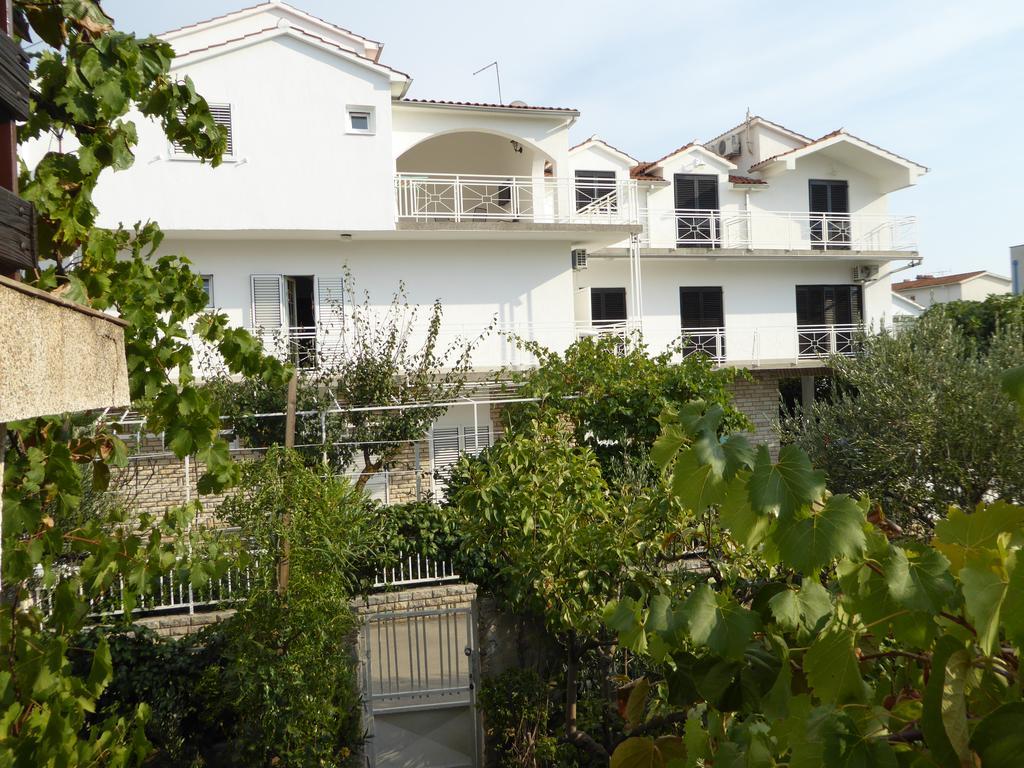 Apartments Bojanic Vodice Luaran gambar