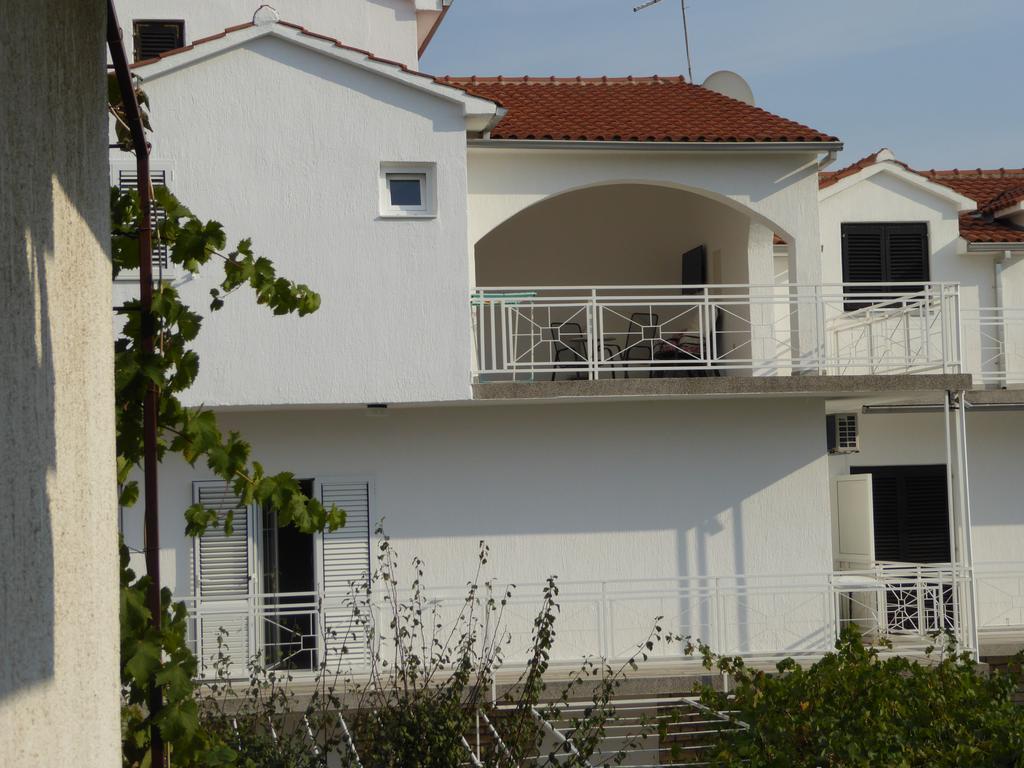 Apartments Bojanic Vodice Luaran gambar