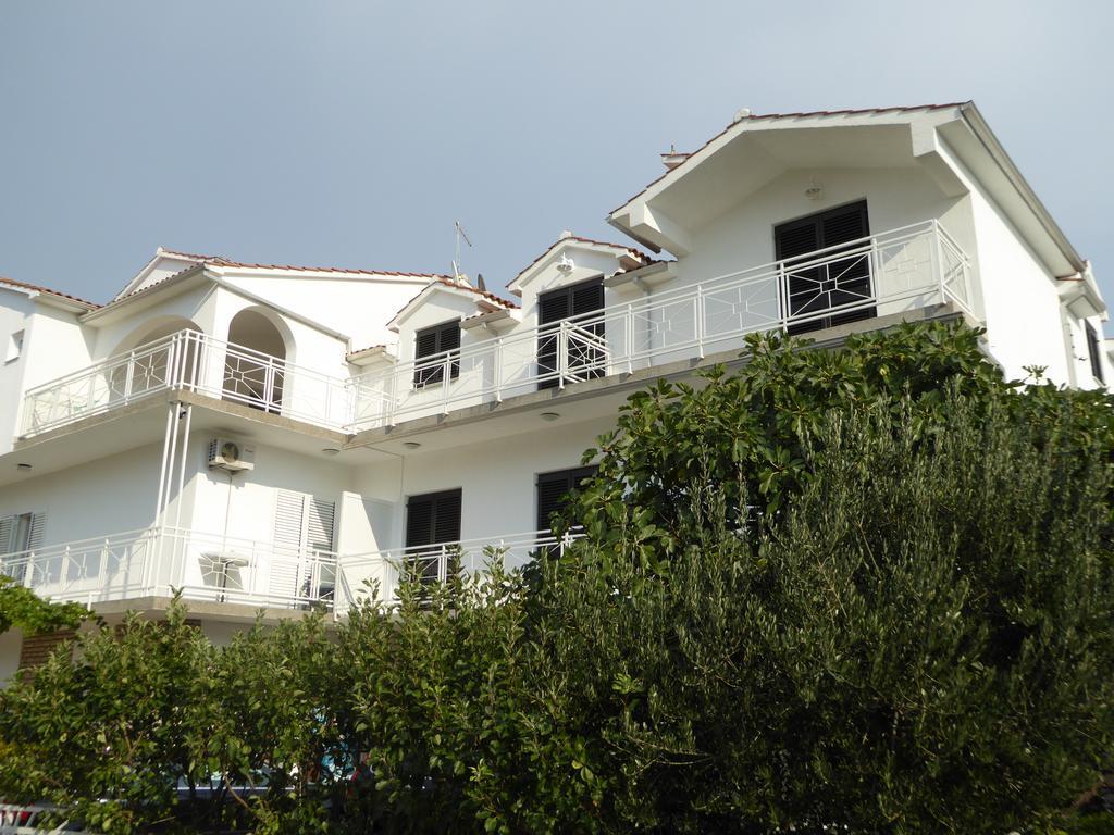 Apartments Bojanic Vodice Luaran gambar